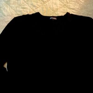 Authentic George Sweater. Very fitting. Xl, however fits more like a medium.